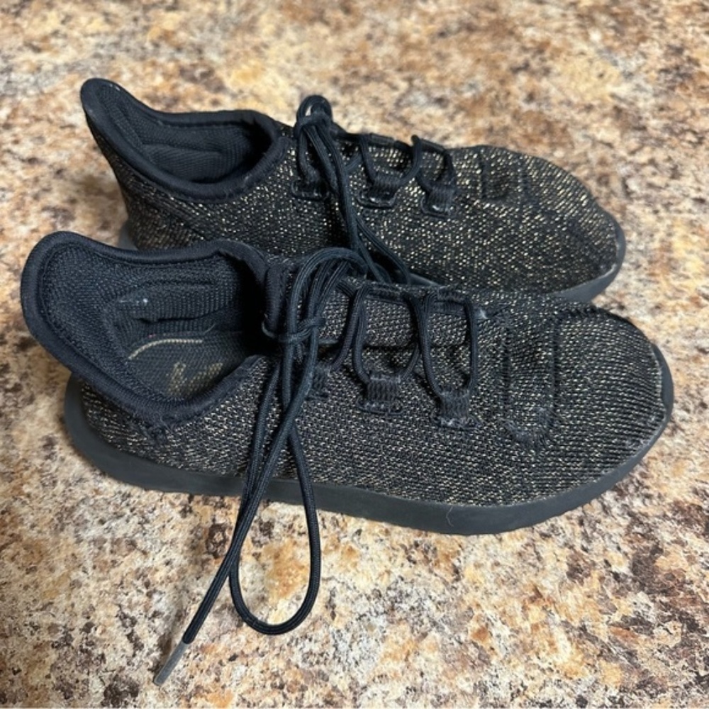 Adidas Black Gold Glitter Tubular Shadow Athletic Running Sneakers Kids Size 1 - Picture 2 of 8